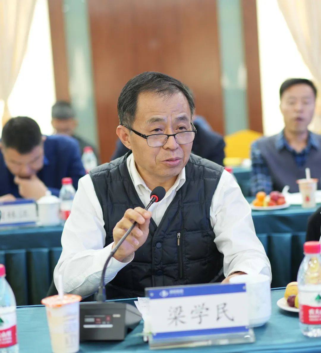 东兴铝业公司成功举办铝产业融合创新论坛