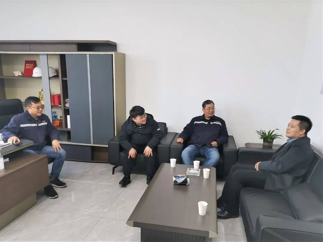 铝用炭素分会副秘书长曾祥科、李志刚等调研云南铝用炭素企业生产经营情况
