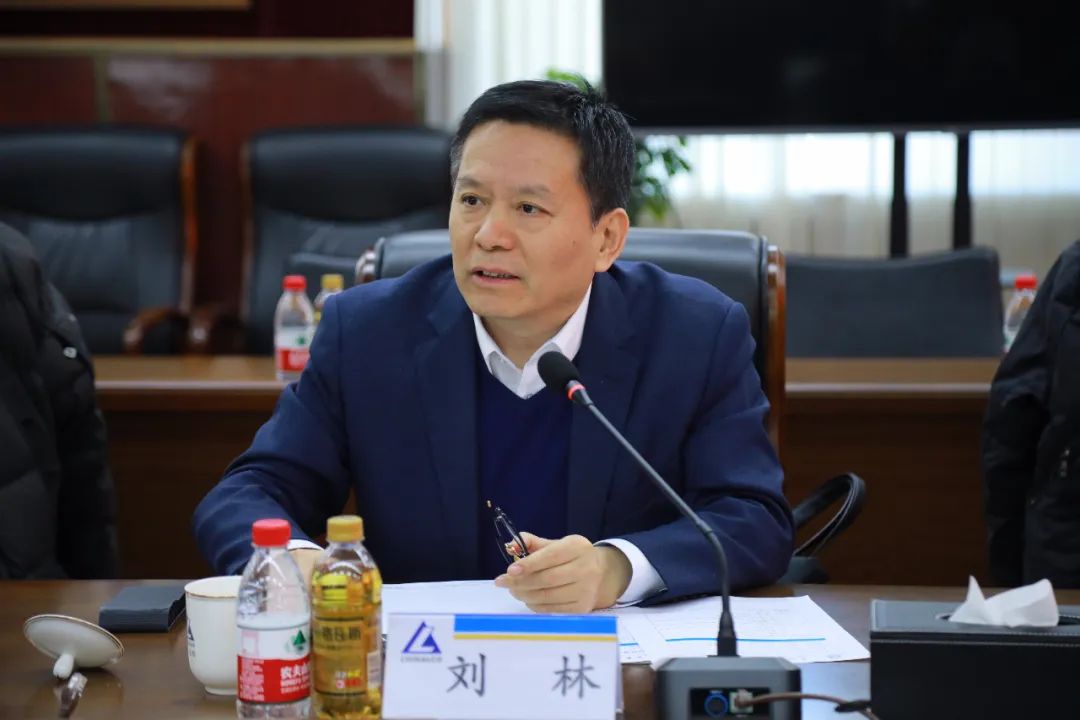 中国航空工业科技委副主任刘林一行到东轻交流访问
