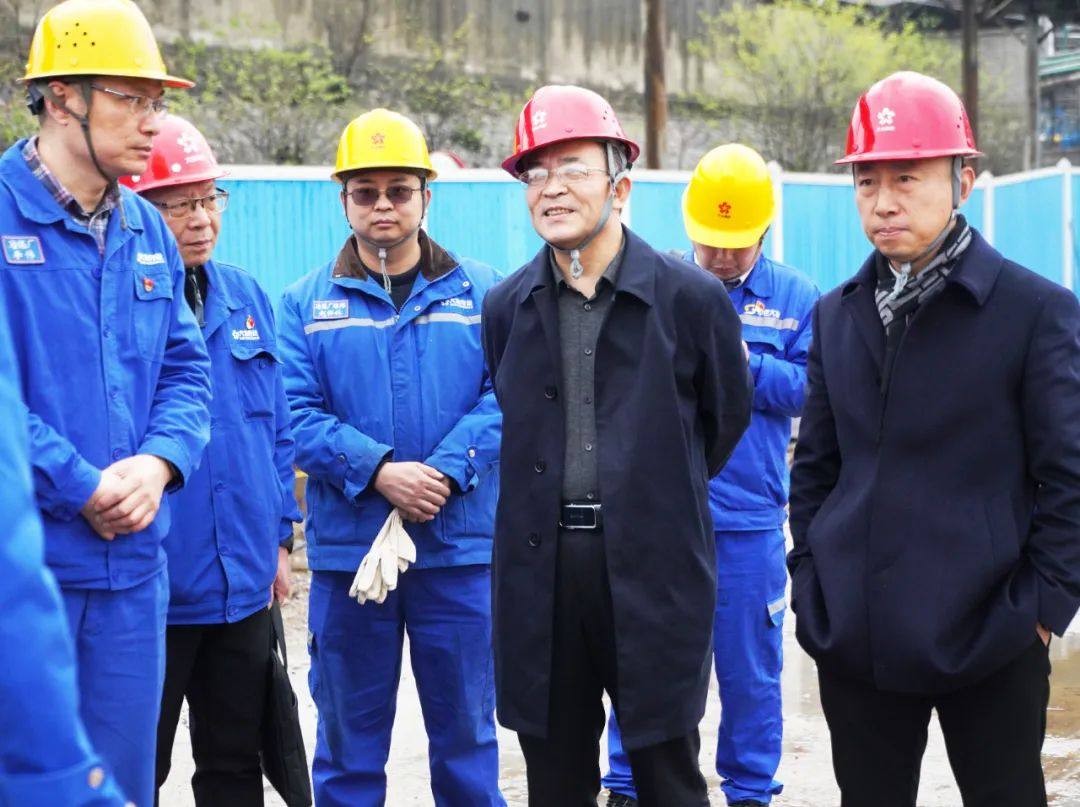 张晋军到中色大冶冶炼厂调研指导工作