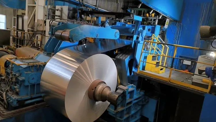嘉宇新材料公司对2300mm轧机中间辊轴承箱优化改造