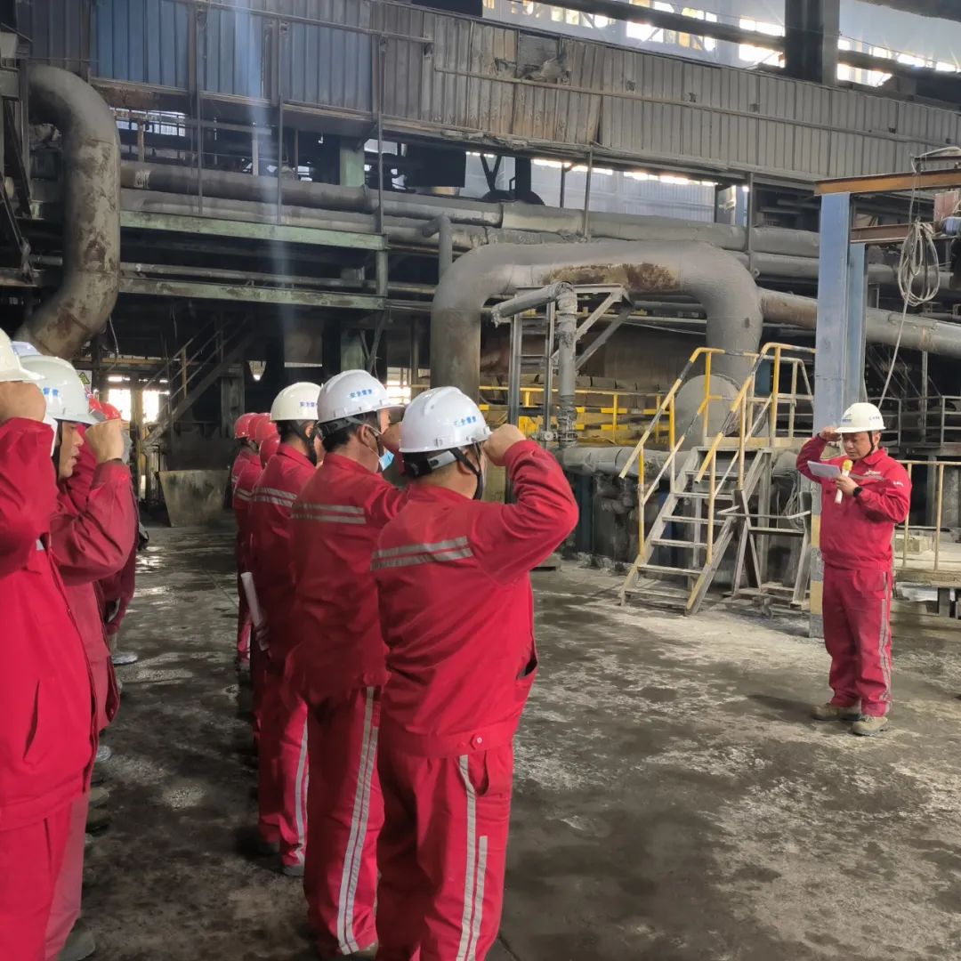 新疆五鑫铜业熔炼厂开展“安全生产警示教育日”活动