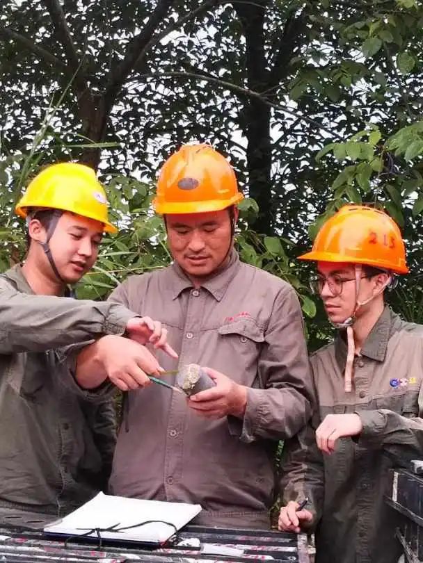华锡集团参加中国有色金属资源循环与绿色发展科技大会