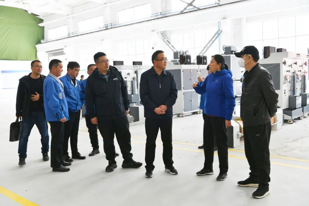 甘肅斯卓新材料有限責任公司揭牌 年產10000噸高效光伏導電帶項目一期建設投產