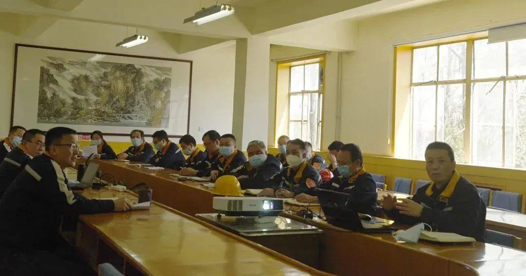 西北鋁召開戰略研討會