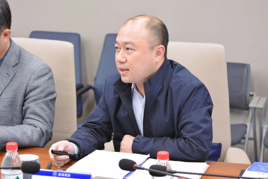梅州市驻广州招商队—行莅临南海铝协交流会谈