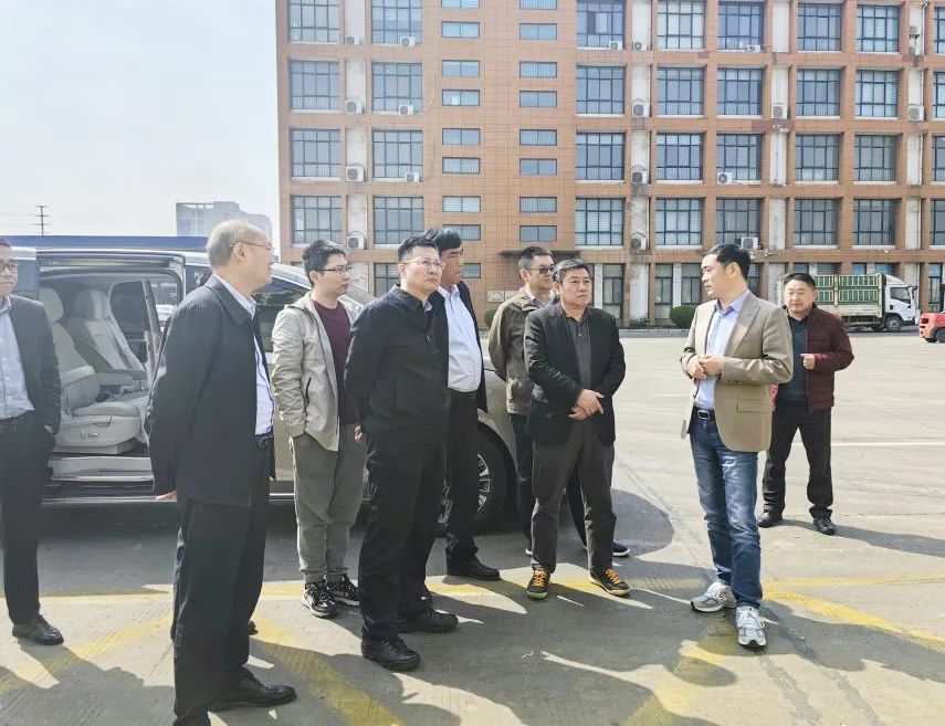 王吉位陪同中铝集团总经理助理武建强到河南长葛循环经济产业园调研