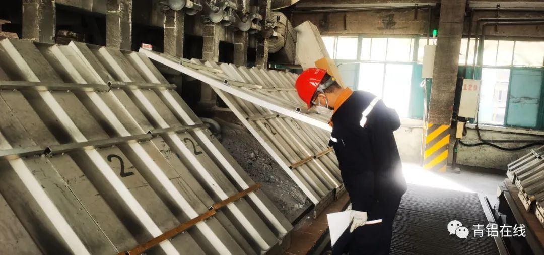 中鋁青海分公司電解廠加強基礎管理有措施