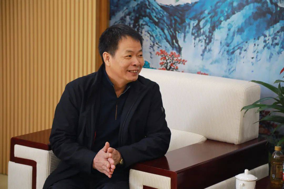 昆山煜鑫精铝材料有限公司董事长张国良一行 到中铝东轻访问