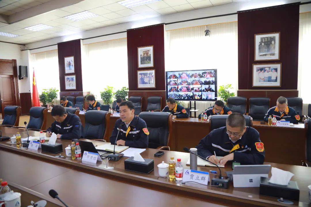 中铝东轻召开3月份经济活动分析会