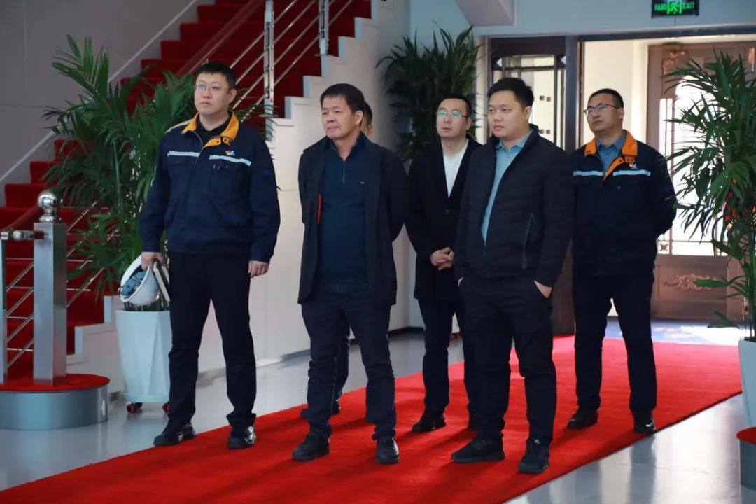 昆山煜鑫精铝材料有限公司董事长张国良一行 到中铝东轻访问