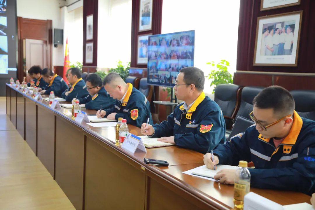 中铝东轻召开3月份经济活动分析会