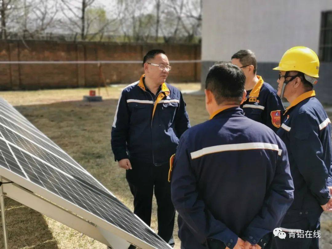 中铝青海分公司铝制蜂窝板材料试制成功