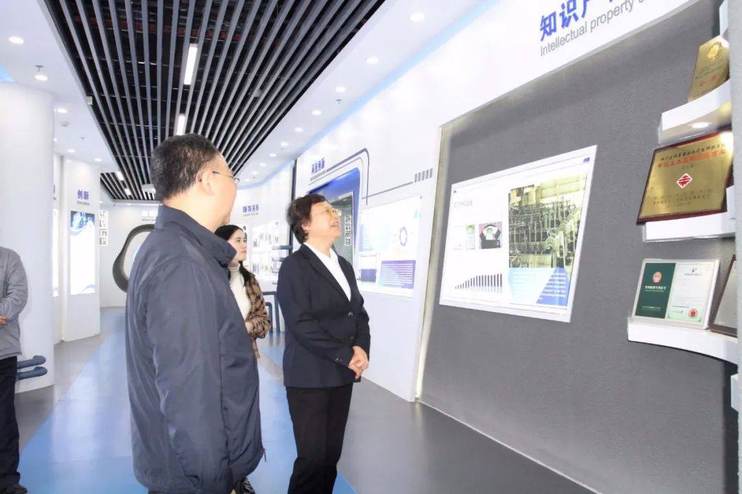 贵州省机械冶金建材工会吴晓英主席到贵阳院调研