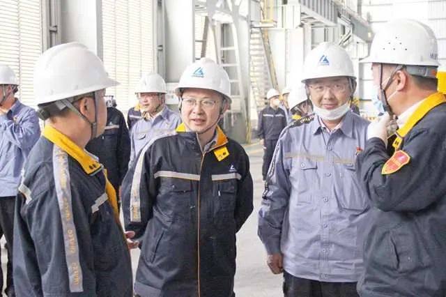 中铝股份、云铝股份供电整流及电解工序对标交流会在云铝海鑫公司举行