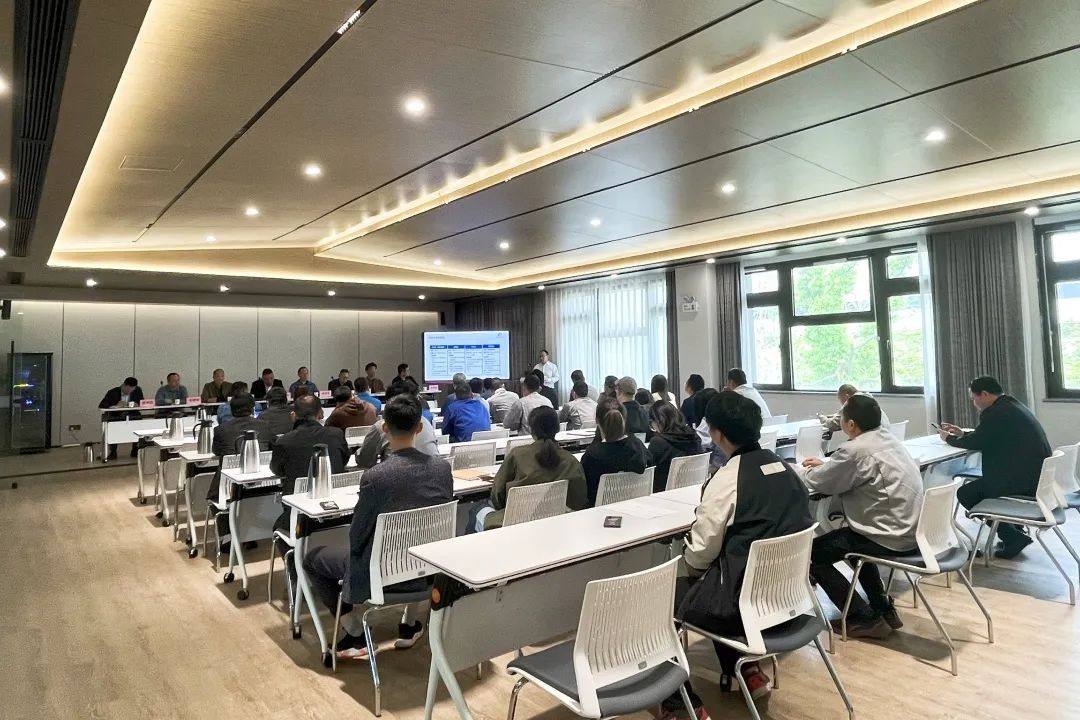 栋梁铝业公司召开合理化建议工作启动会议