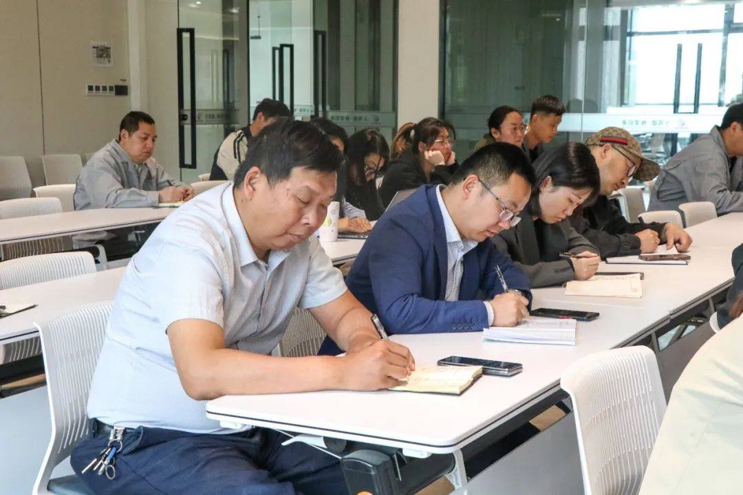 栋梁铝业公司召开合理化建议工作启动会议