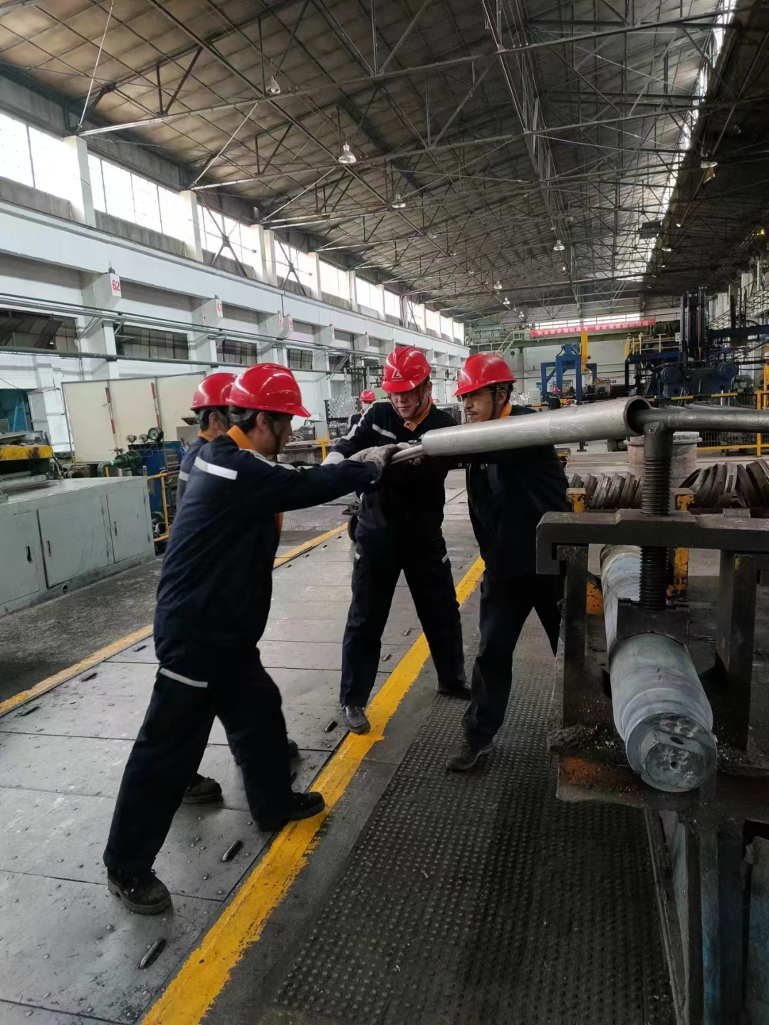 西北铝两个班组被评为2022年度中铝集团“标杆班组”