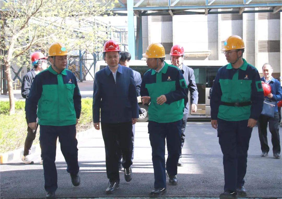 王钧到金川集团镍冶炼厂调研检查安全生产等工作