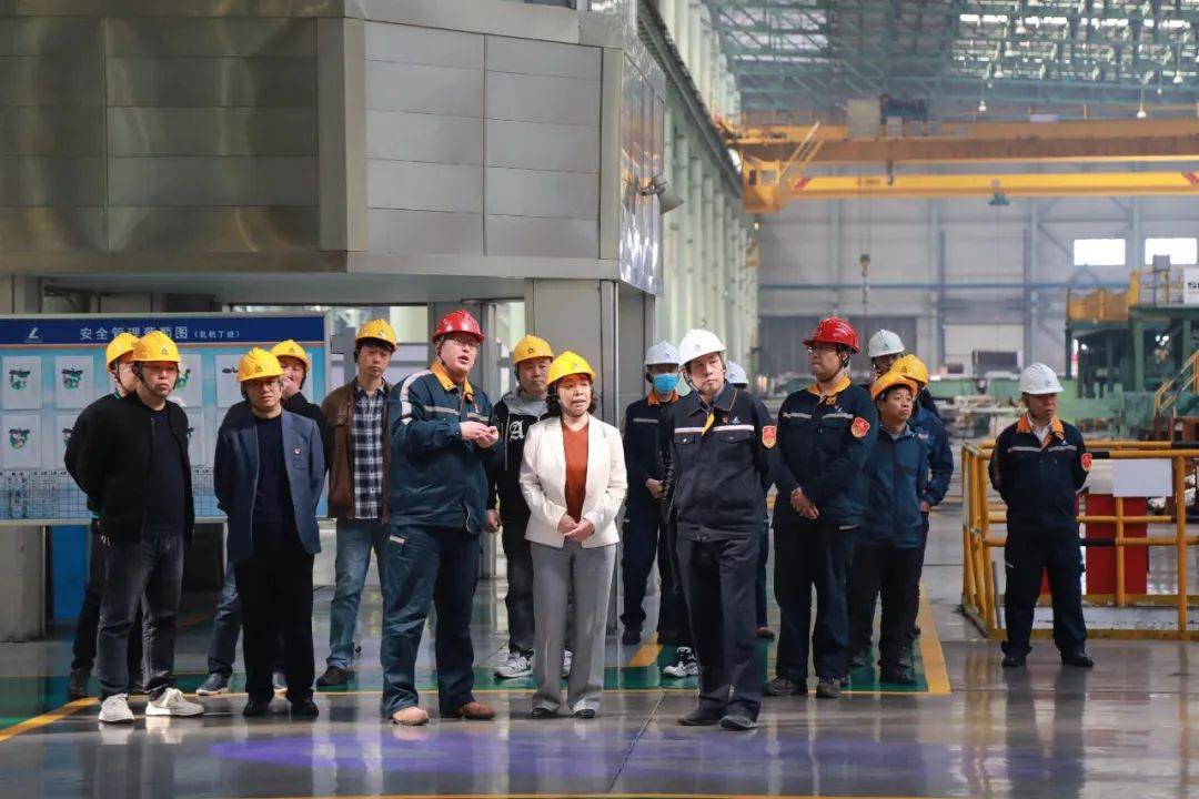 中国一重技师学院副院长刘金环一行到中铝东轻交流访问