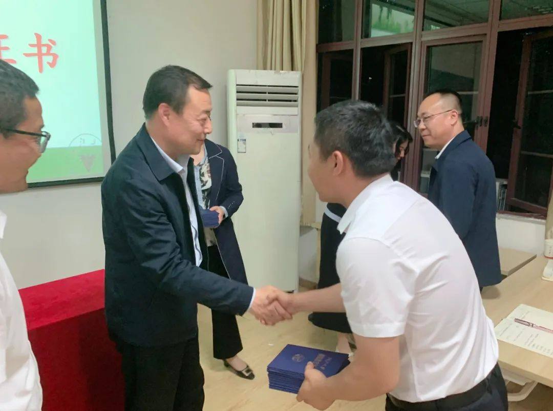 白银集团基层管理人员素能提升浙大培训班圆满结业