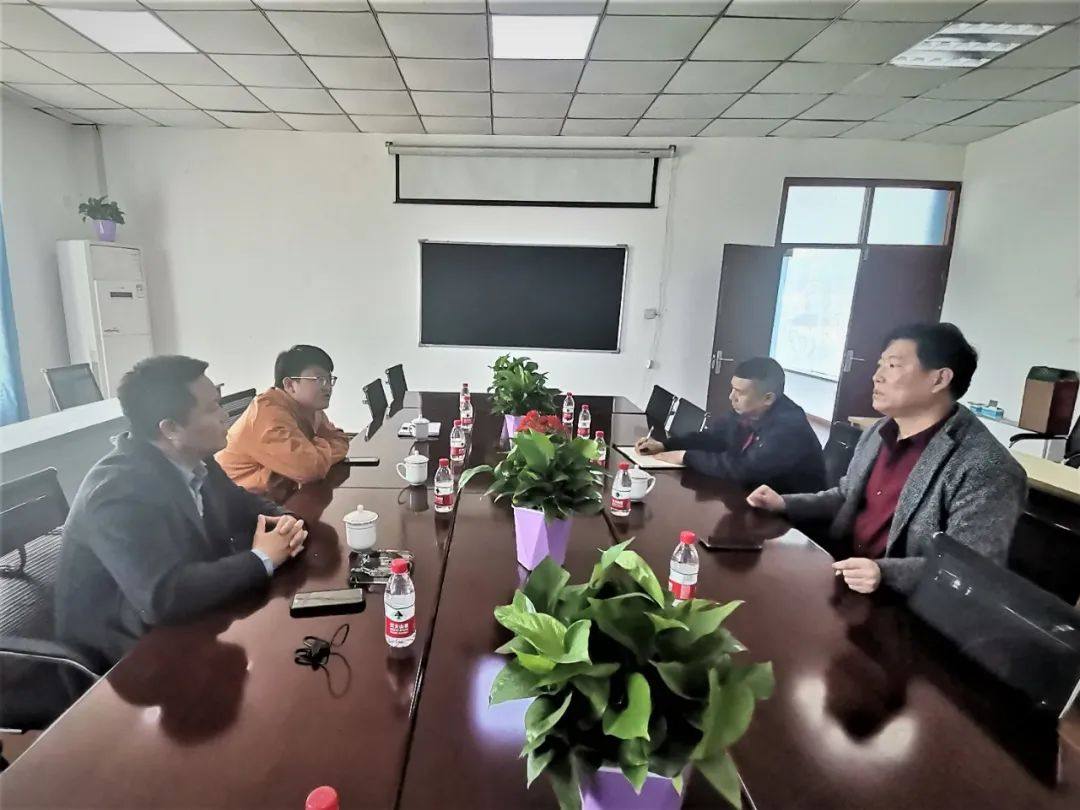 铝用炭素分会副秘书长曾祥科、李志刚等调研新疆铝用炭素企业生产经营情况
