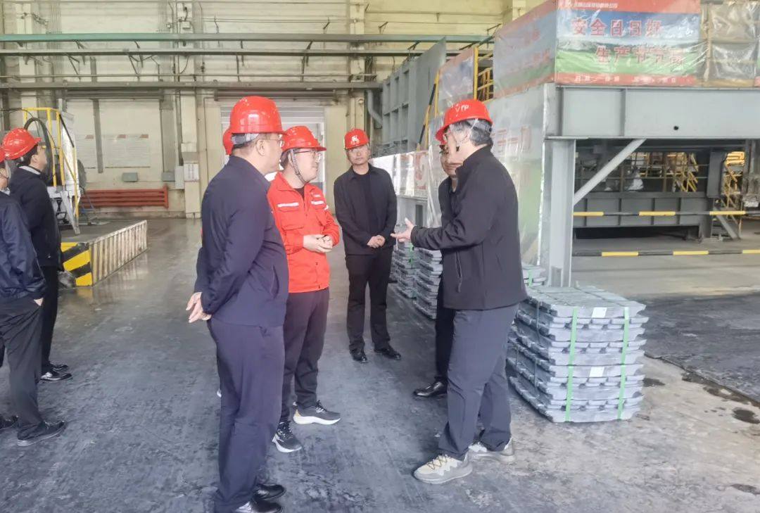 赤峰市委副书记、政法委书记栾天猛到赤峰银铅公司调研指导工作