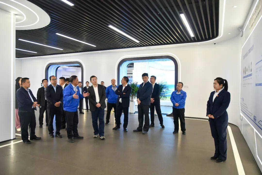 京东集团考察团到白银集团考察