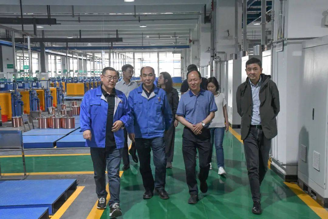 南商银行深圳分行行长丁学庆到白银集团考察