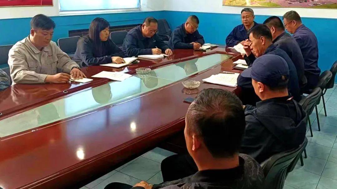 宏躍集團設備與工程管理部召開施工安全管理工作會議