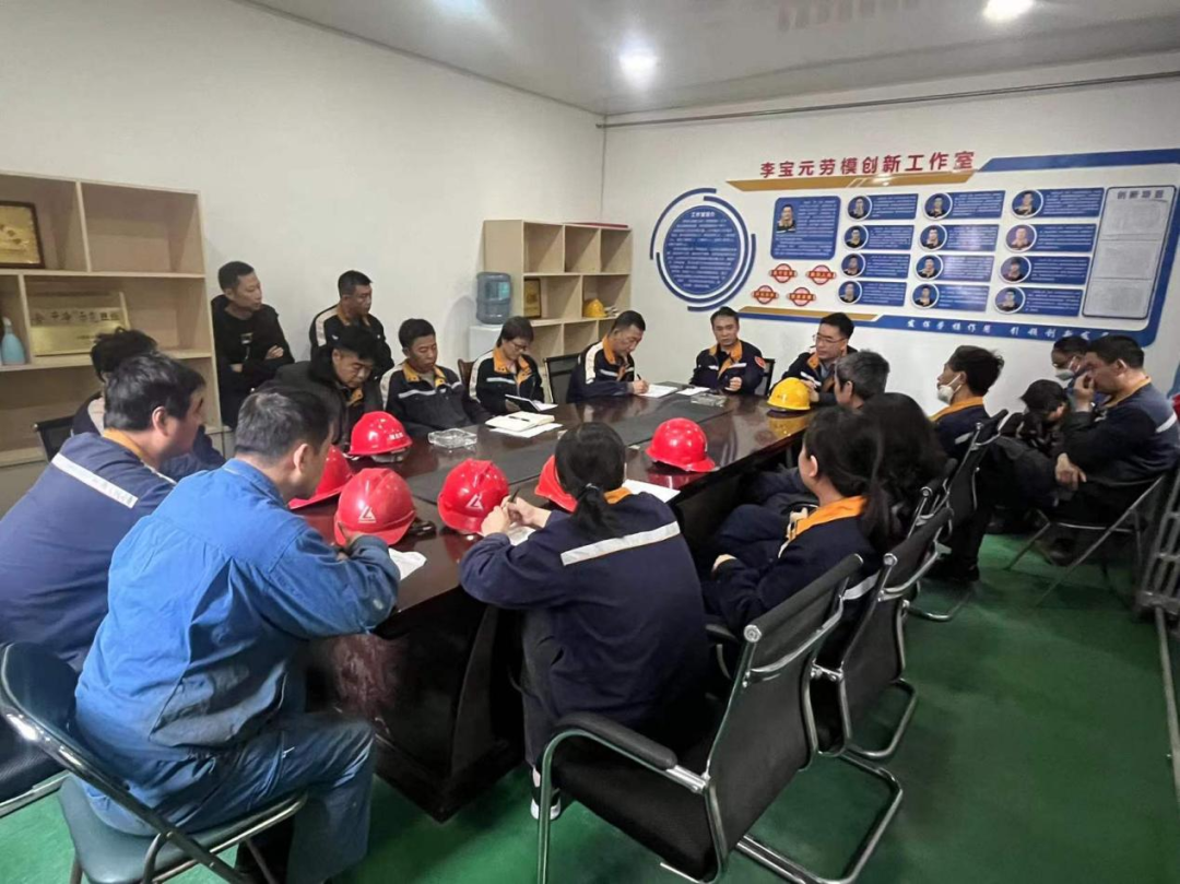 中铝西北铝熔铸制造部配料工区开展“零缺陷”理念专题动员会
