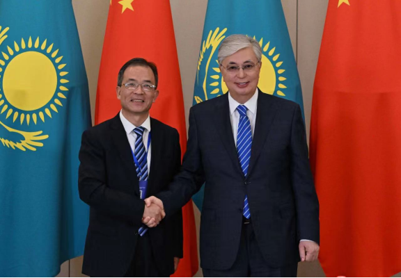 张晋军总经理拜会哈萨克斯坦托卡耶夫总统 双方对推进中哈战略合作项目充满信心