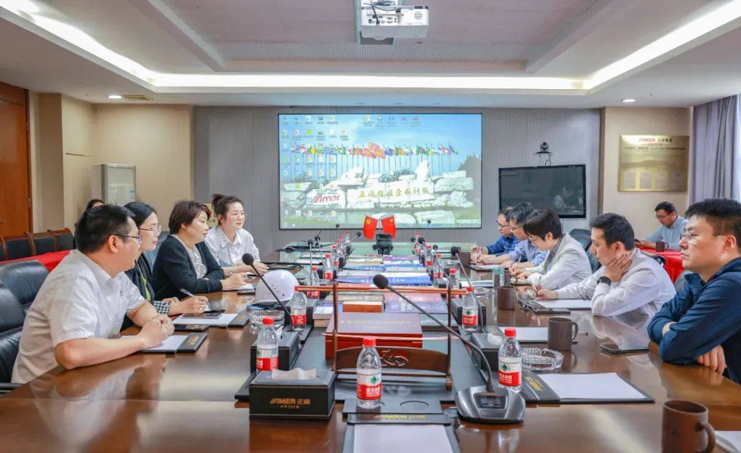 铜陵市政府副市长杨文萍一行莅临全威铜业视察指导