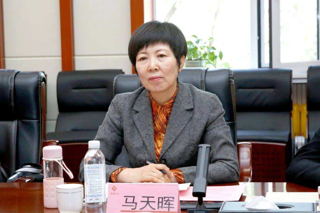 西部矿业集团公司与航天信息股份公司举行座谈