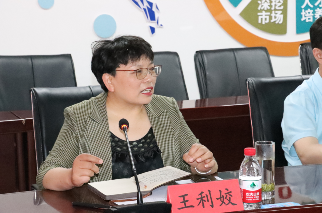 贵阳市政协副主席、清镇市委书记付涛一行到明泰铝业考察