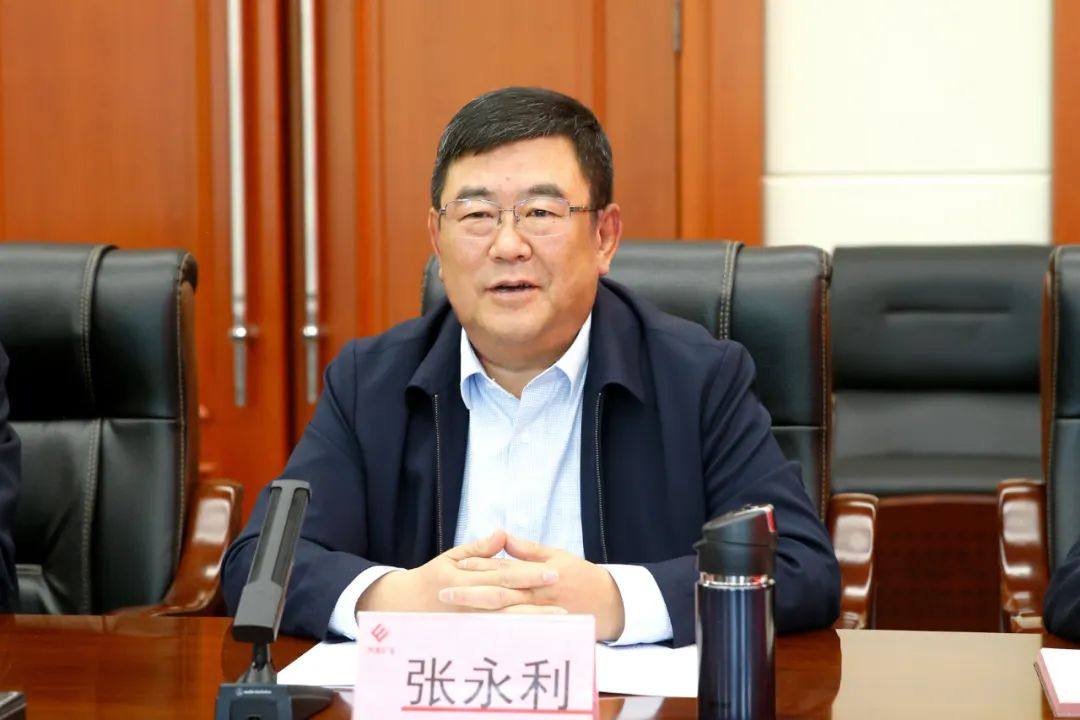西部矿业集团公司与省商务厅举行座谈
