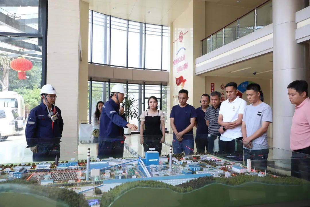 红河州第25期中青年干部培训班到云锡铜业分公司调研
