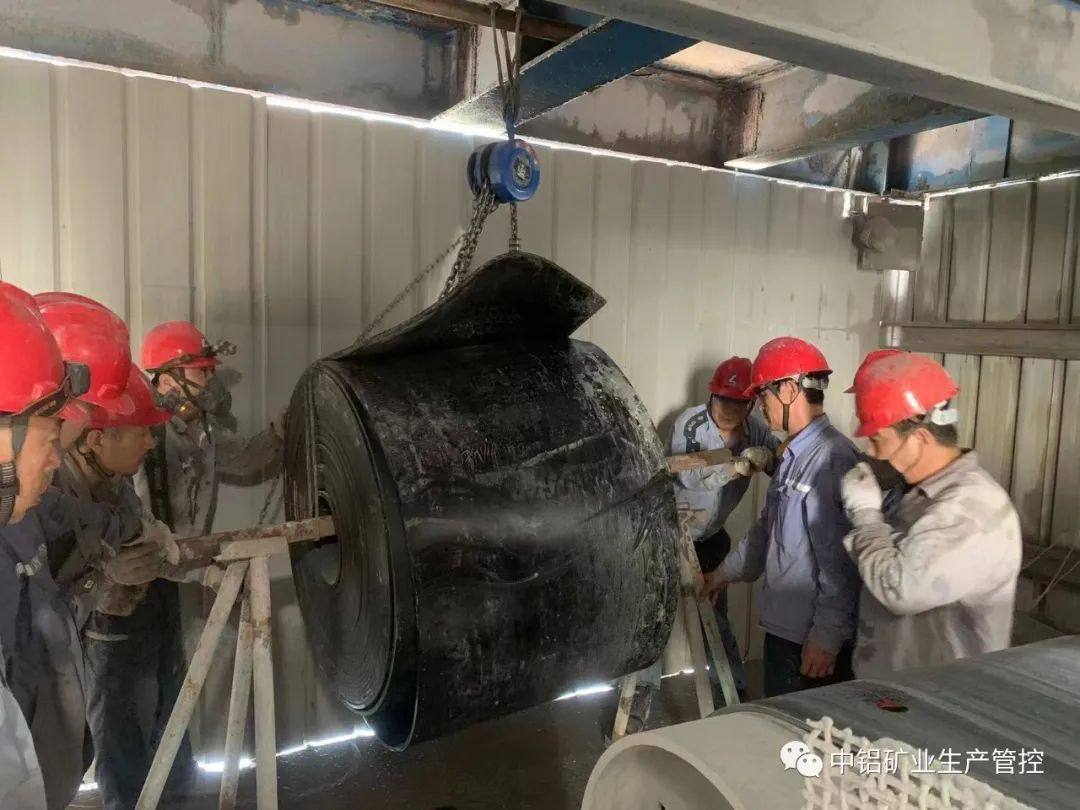 中铝矿业生产管控中心配料工序“大会战”第一天自主完成多项检修任务