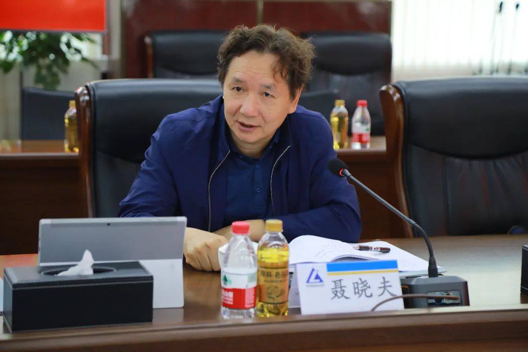 中铝集团外部董事钟俊、聂晓夫一行到中铝东轻调研