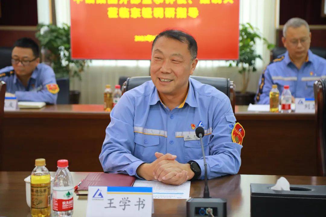 中铝集团外部董事钟俊、聂晓夫一行到中铝东轻调研