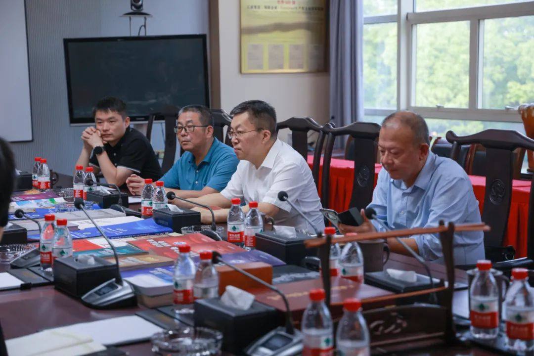 铜陵市政府副市长杨如松一行莅临全威铜业视察指导