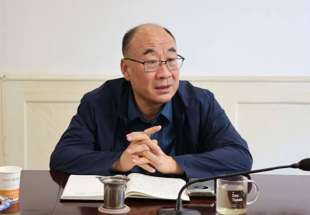 陕西锌业公司召开科技工作者日座谈会