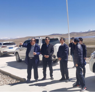 西藏自治区能源局局长梅方权一行 莅临西藏羊易地热电站调研指导