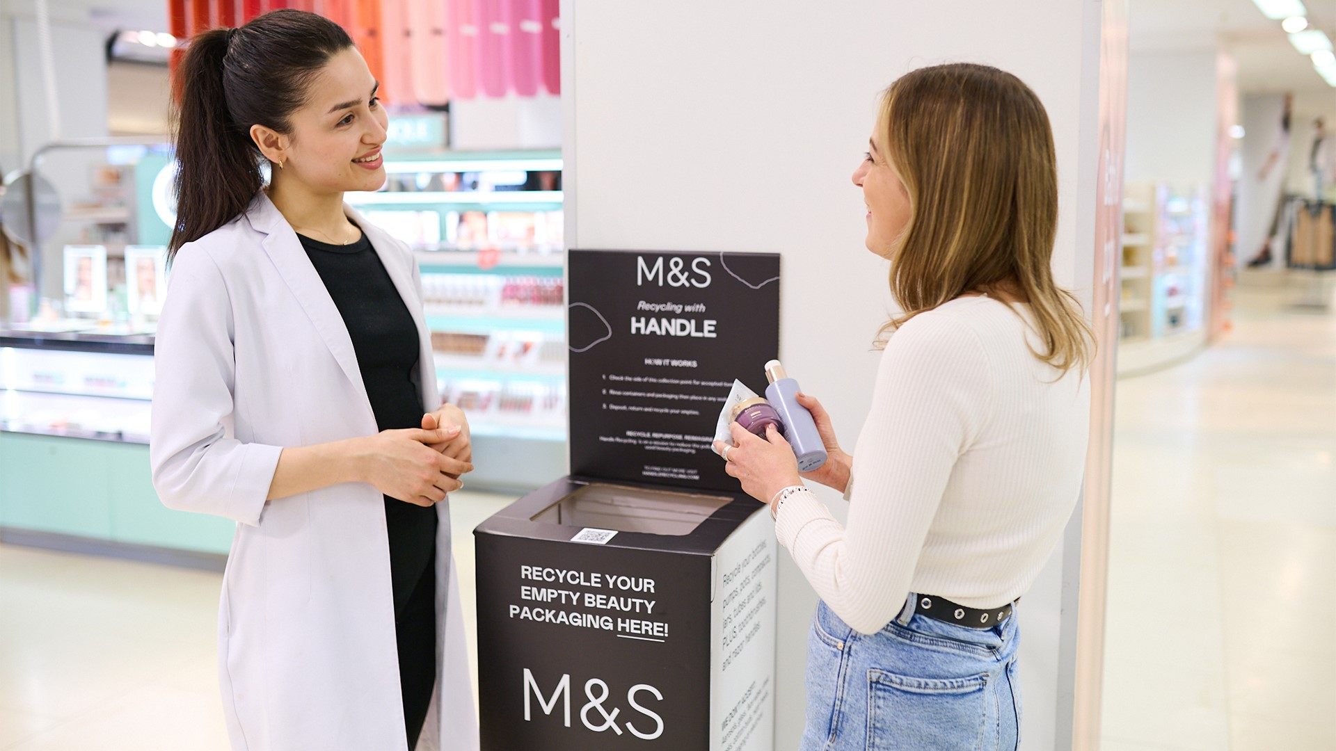 Marks&Spencer效仿其他健康品牌推出反向美容包装方案