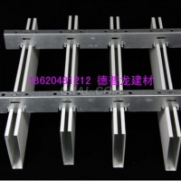 加油站<em class='color-orange'>鋁</em>單板 <em class='color-orange'>外牆</em><em class='color-orange'>鋁</em><em class='color-orange'>方</em><em class='color-orange'>通</em>
