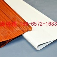 木纹<em class='color-orange'>铝</em>挂片 滴水型材<em class='color-orange'>铝</em><em class='color-orange'>天花</em>生产工艺