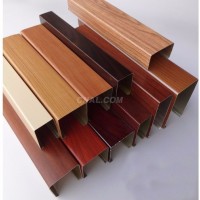 木纹<em class='color-orange'>条</em><em class='color-orange'>扣</em><em class='color-orange'>铝</em>方通天花