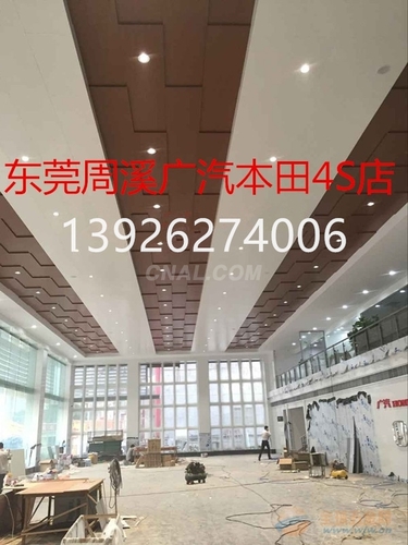 广汽本田4S店展厅勾搭跌级吊顶