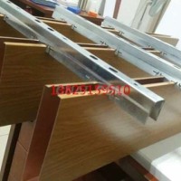 會所木紋<em class='color-orange'>鋁</em><em class='color-orange'>方</em><em class='color-orange'>通</em><em class='color-orange'>吊頂</em>