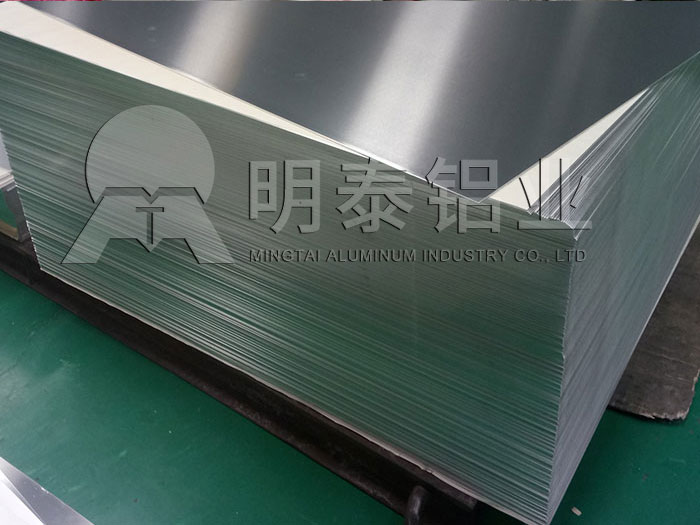 铝板厂家_车厢底板用1060铝板1吨多少钱？